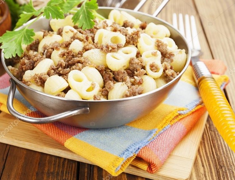 Pasta con carne picada de mi Nonna