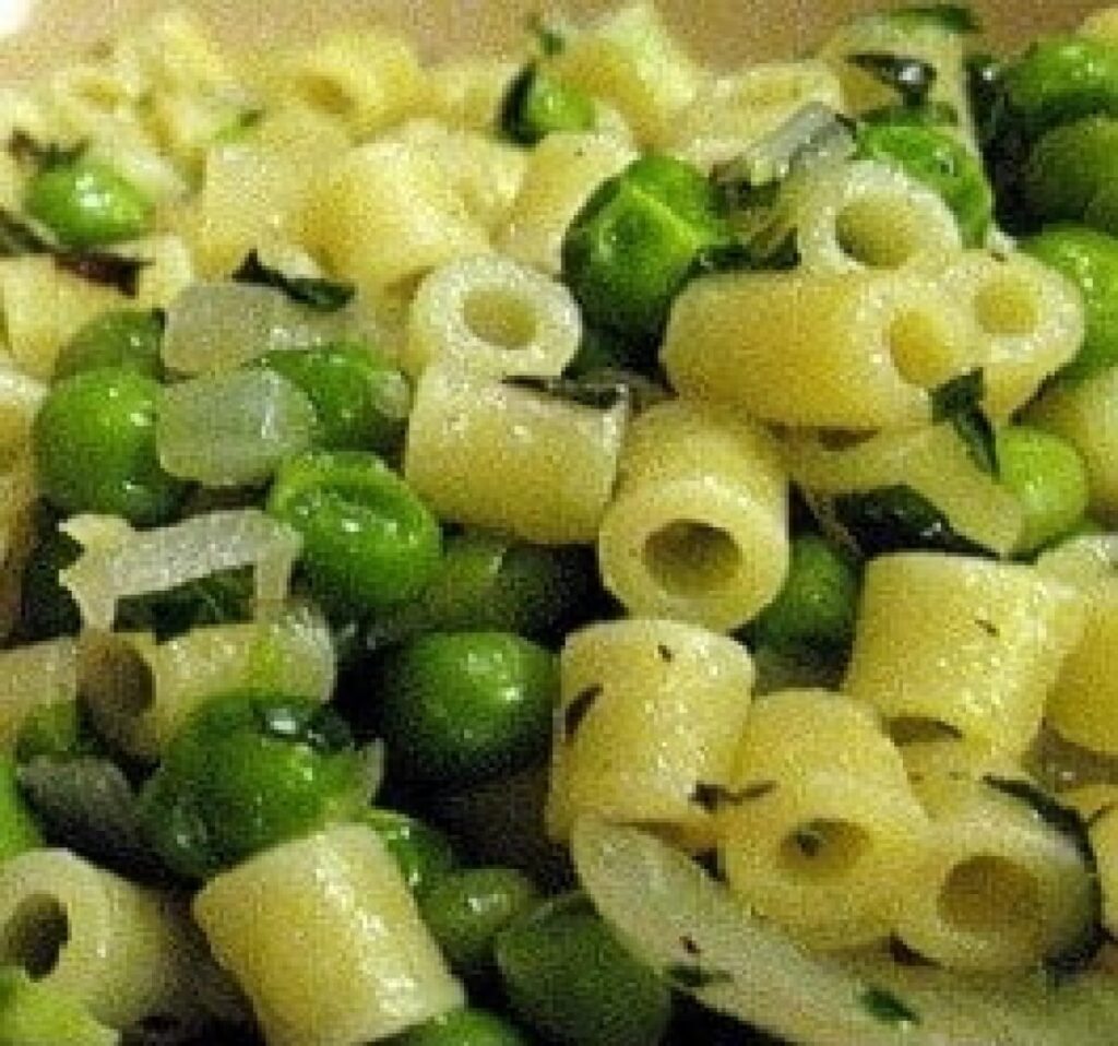 Pasta e piselli (Pasta con guisantes)