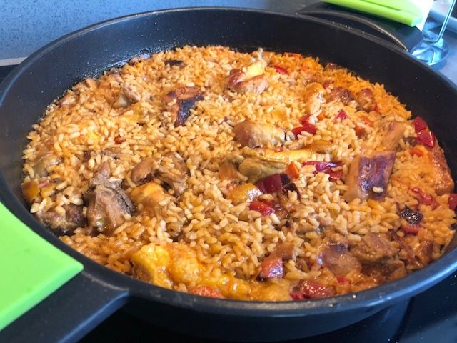 Arroz con carne y verduras